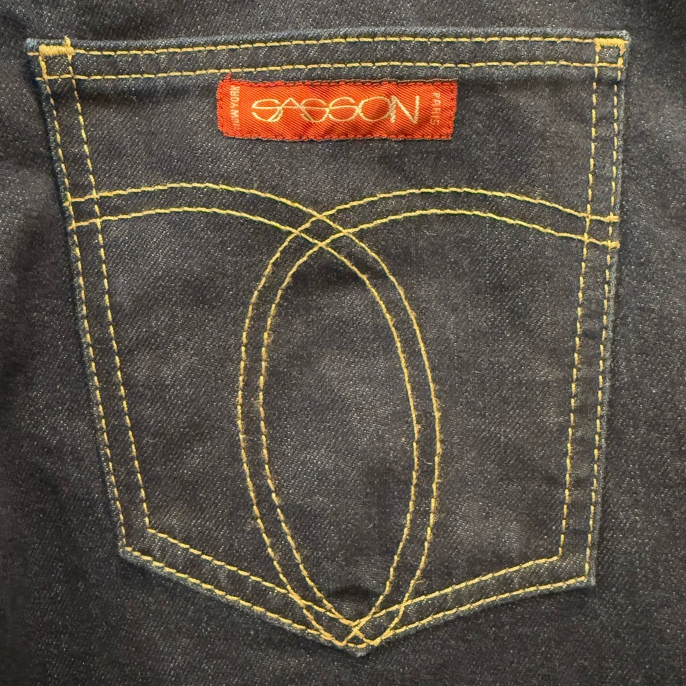 Johnny Was and Sasson Dark Blue Flare Jeans - Picture 6 of 7